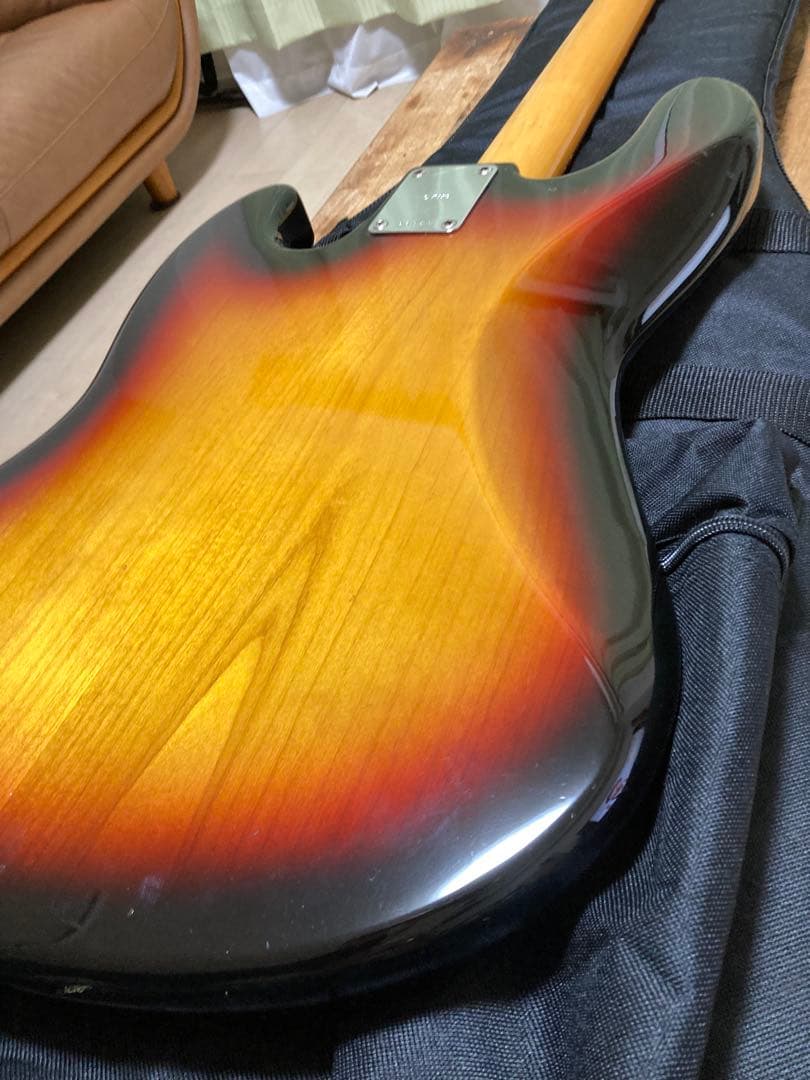 ベース moon bass sunburst