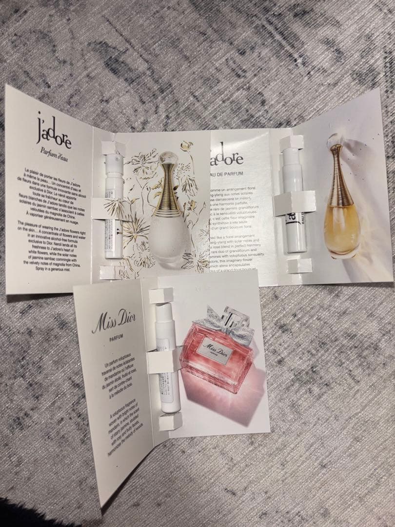 Dior J'adore & Miss Dior 香水サンプルセット - メルカリ