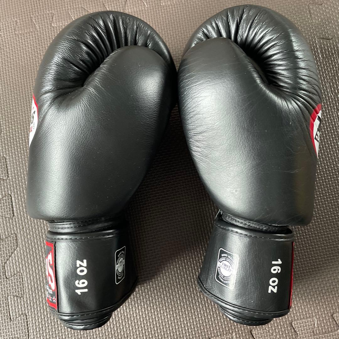 TWINS ボクシンググローブ 16oz