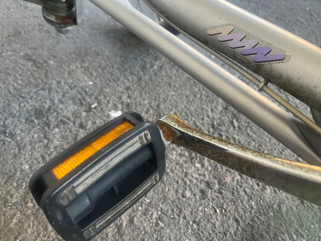 部品取りに、ジャンク品としての出品　名古屋市近郊限定手渡のみ中村区区北区配送無料