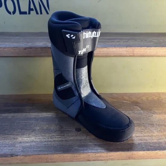 THIRTYTWO 2026 【LASHED VOLCOM】26.0cm