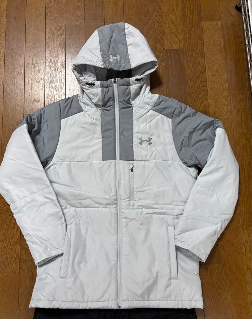 sukesuke美品　アンダーアーマー　セットアップ　LG 防寒