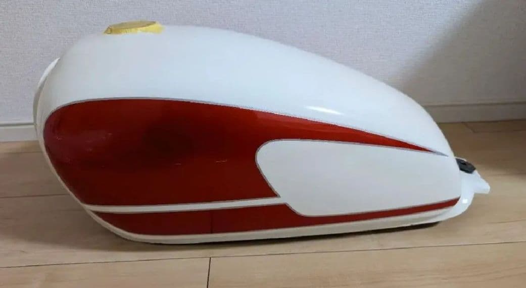 CB400SS タンク 凹み無し 錆無し フューエルコック付き