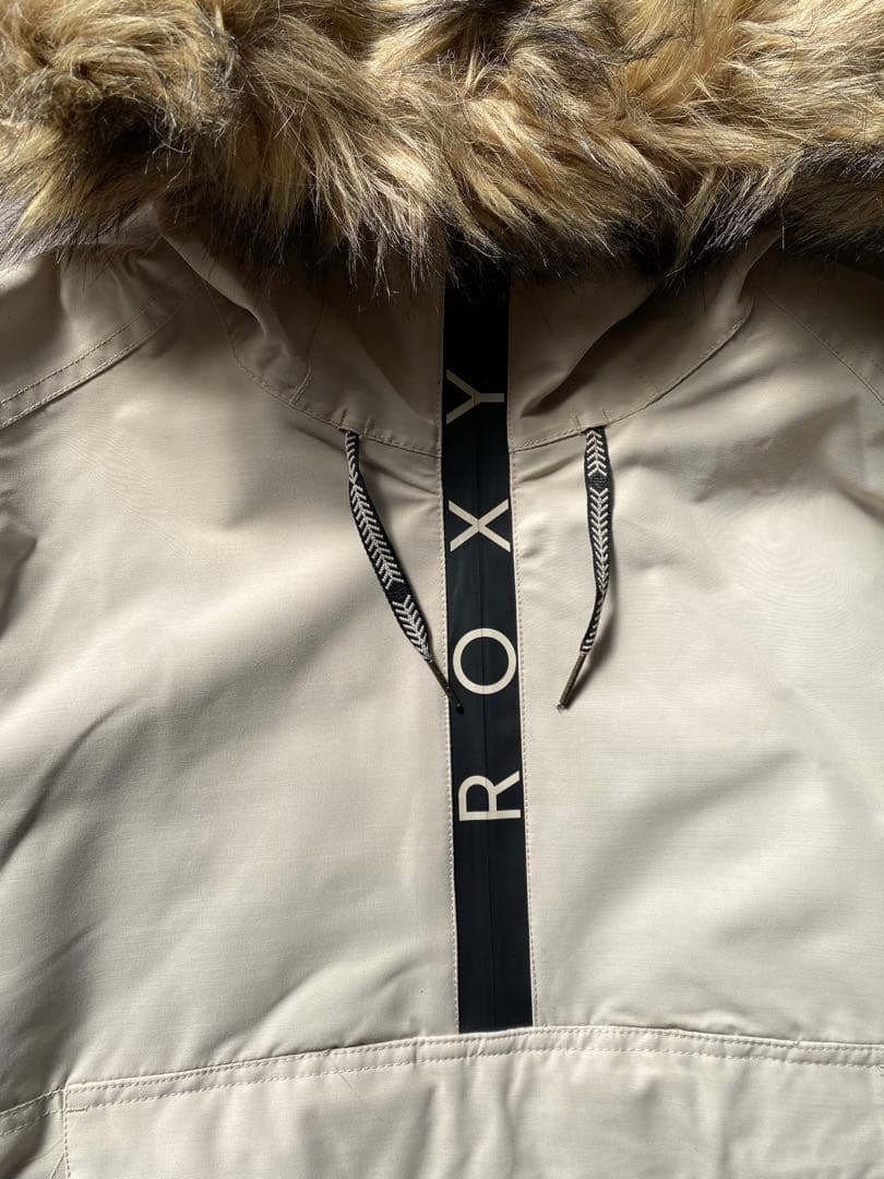 ROXY 新品 ベージュ アノラックジャケット　スノーボードウェア