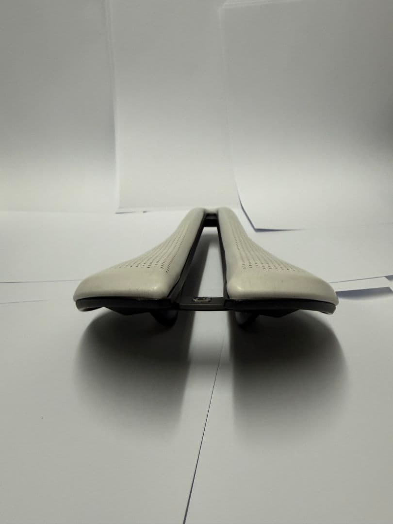 美品BONTRAGER ボントレガー AEOLUS アイオロス PRO サドル