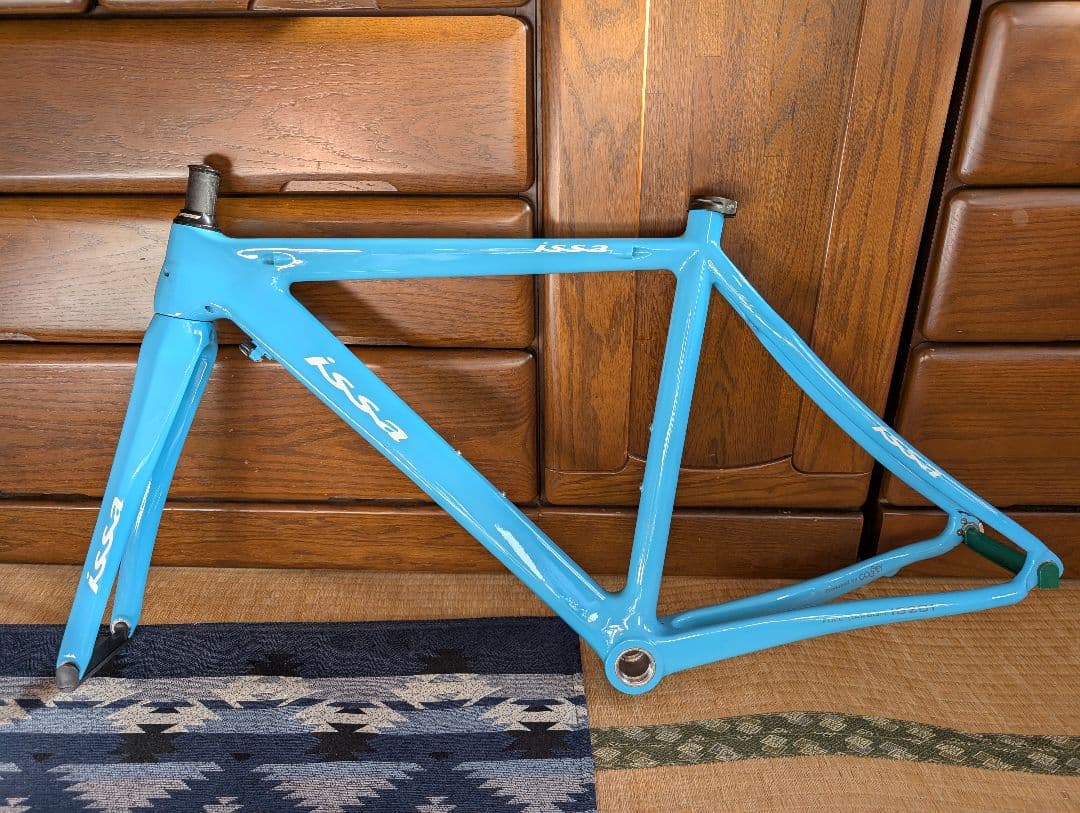 ISSA フルカーボン ロードバイクフレーム