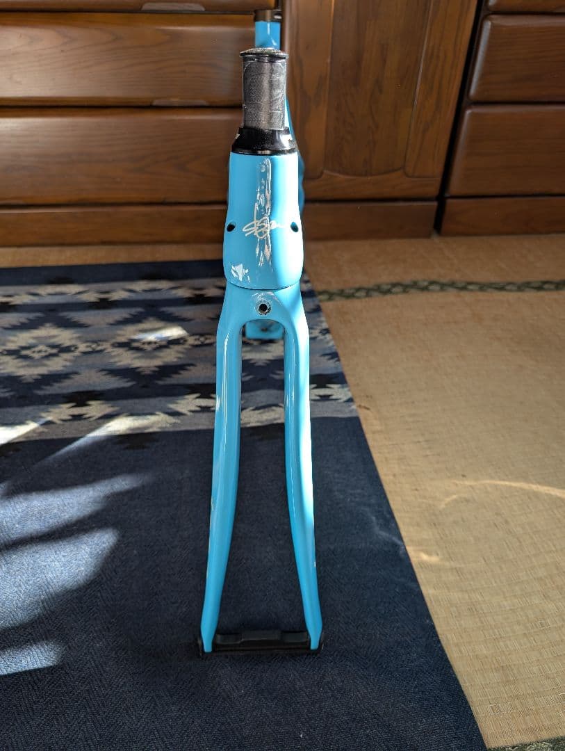 ISSA フルカーボン ロードバイクフレーム