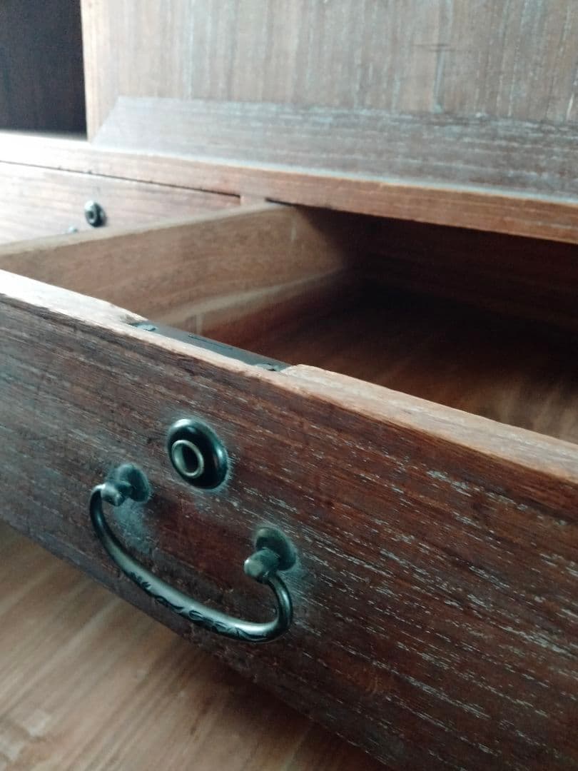 昭和元年　桐箪笥　レトロ　アンティーク　引き出し複数