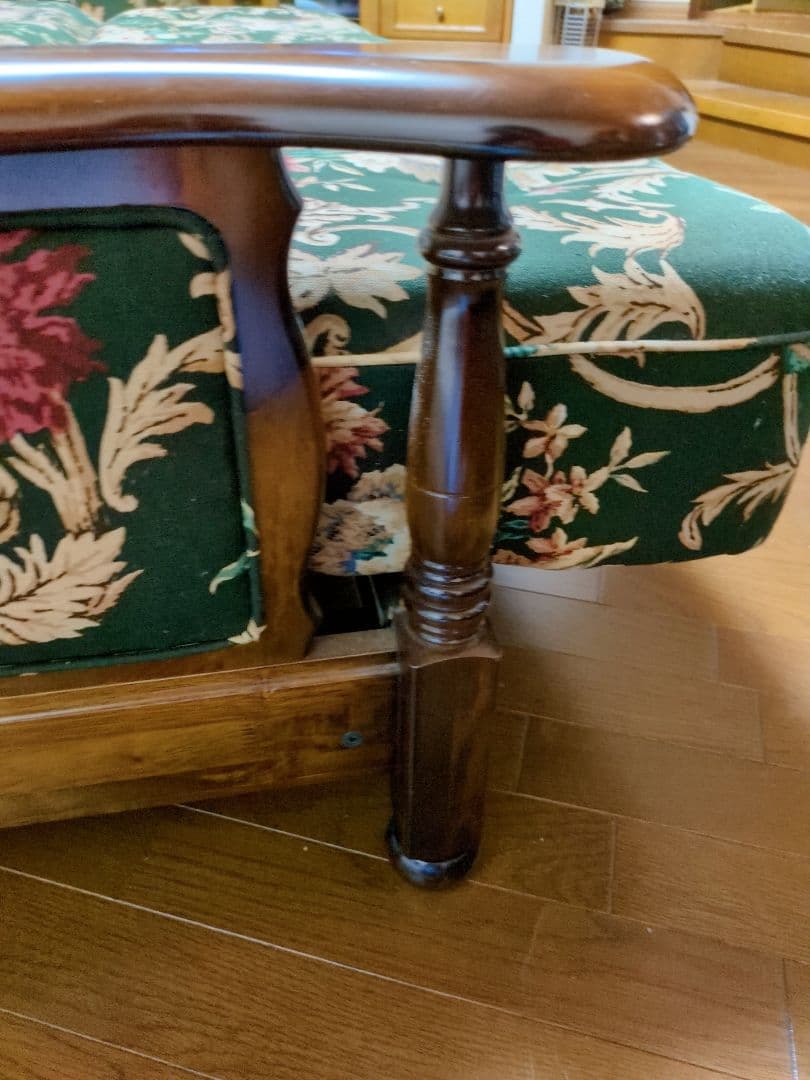 ◎引越しに伴い出品します◎カリモク ソファベッド 3人がけ