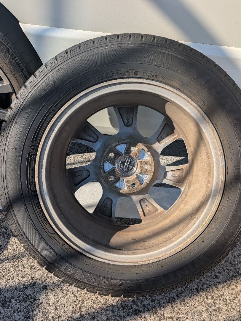 彩鯉！60/16スタッドレスタイヤ1本④ナット付き