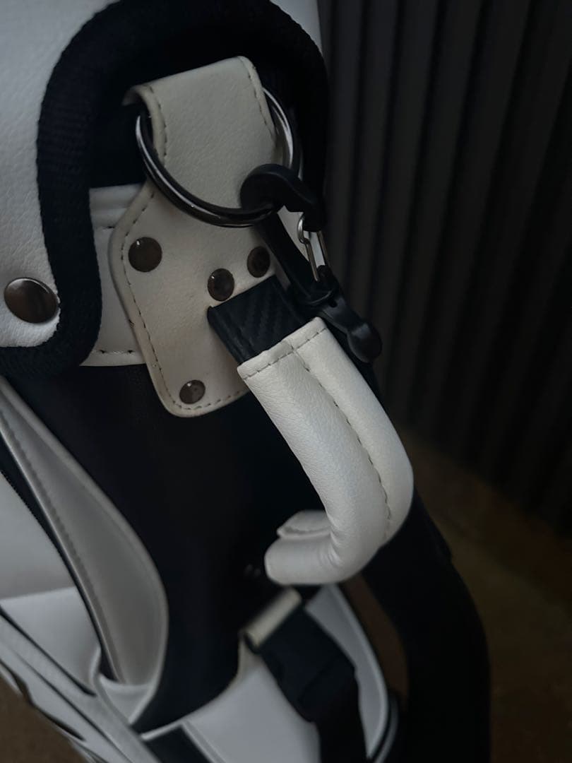 PING ホワイトキャディバッグ