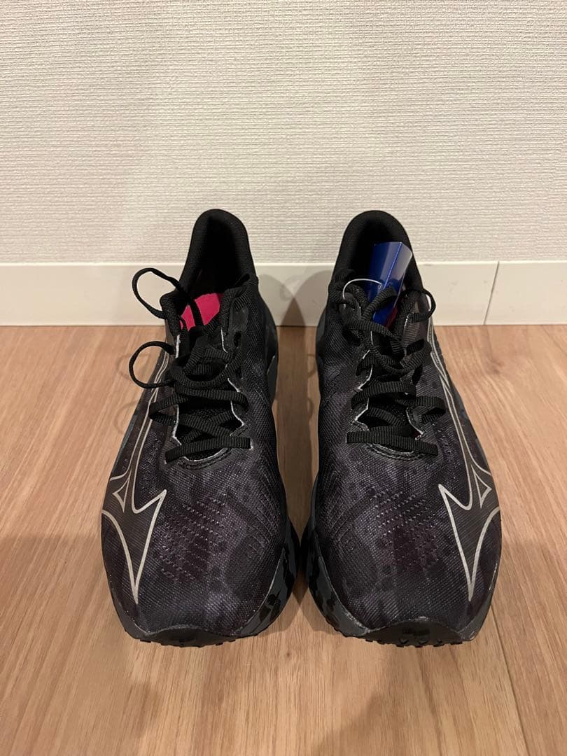 ミズノ　ウェーブリベリオンプロ　25.5cm