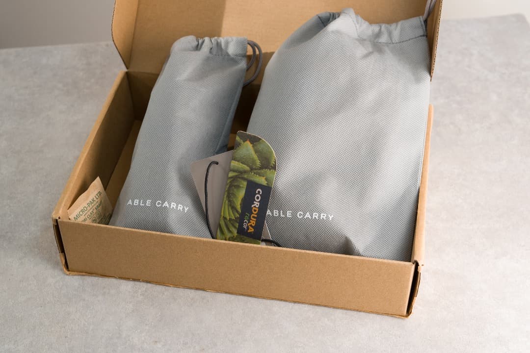 【新品未使用】ABLE CARRY Core Sling Mini ストラップ付