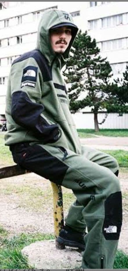 SUP×TNF STEEPTECH SWEAT SETUP 2016S/S