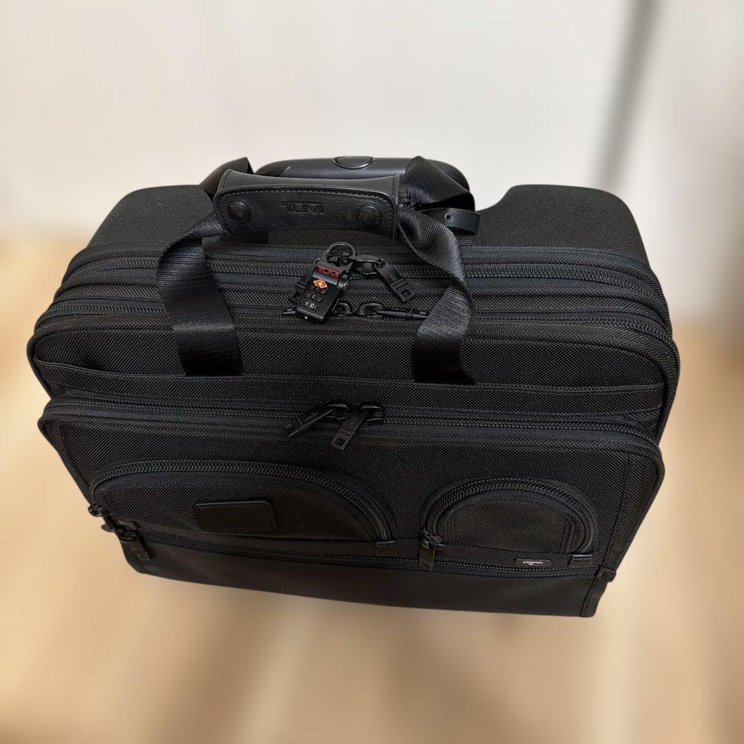 トゥミ26127DH ウィールドDXエクスパンダブルブリーフ