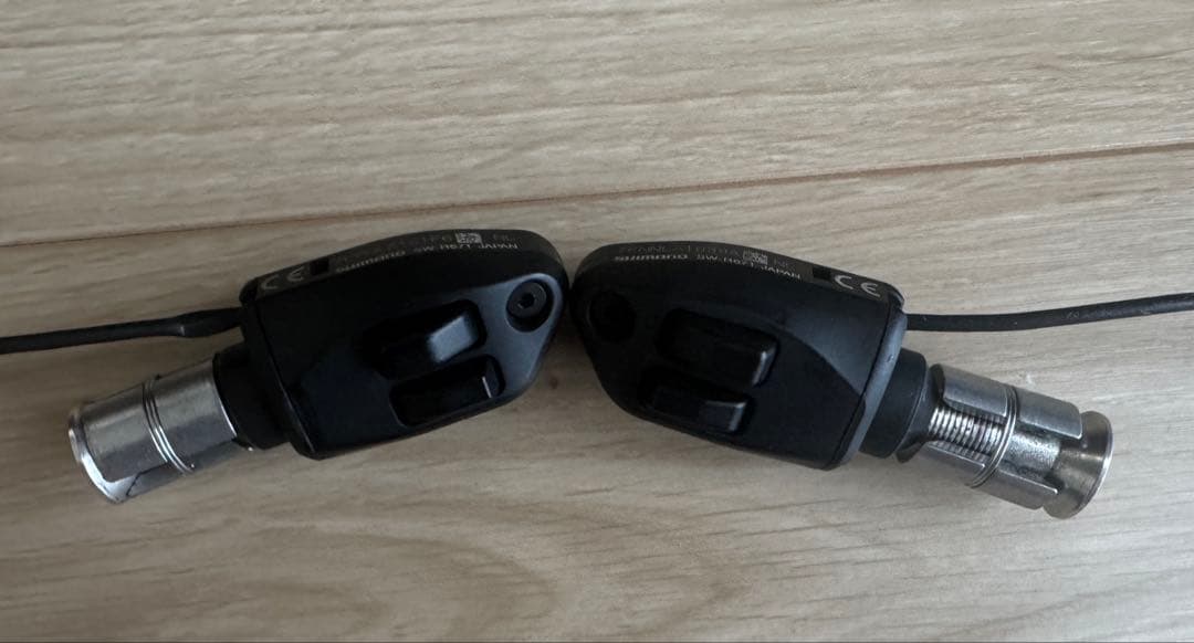 シマノ SW-R671 (TTバイク用 Di2変速スイッチ)