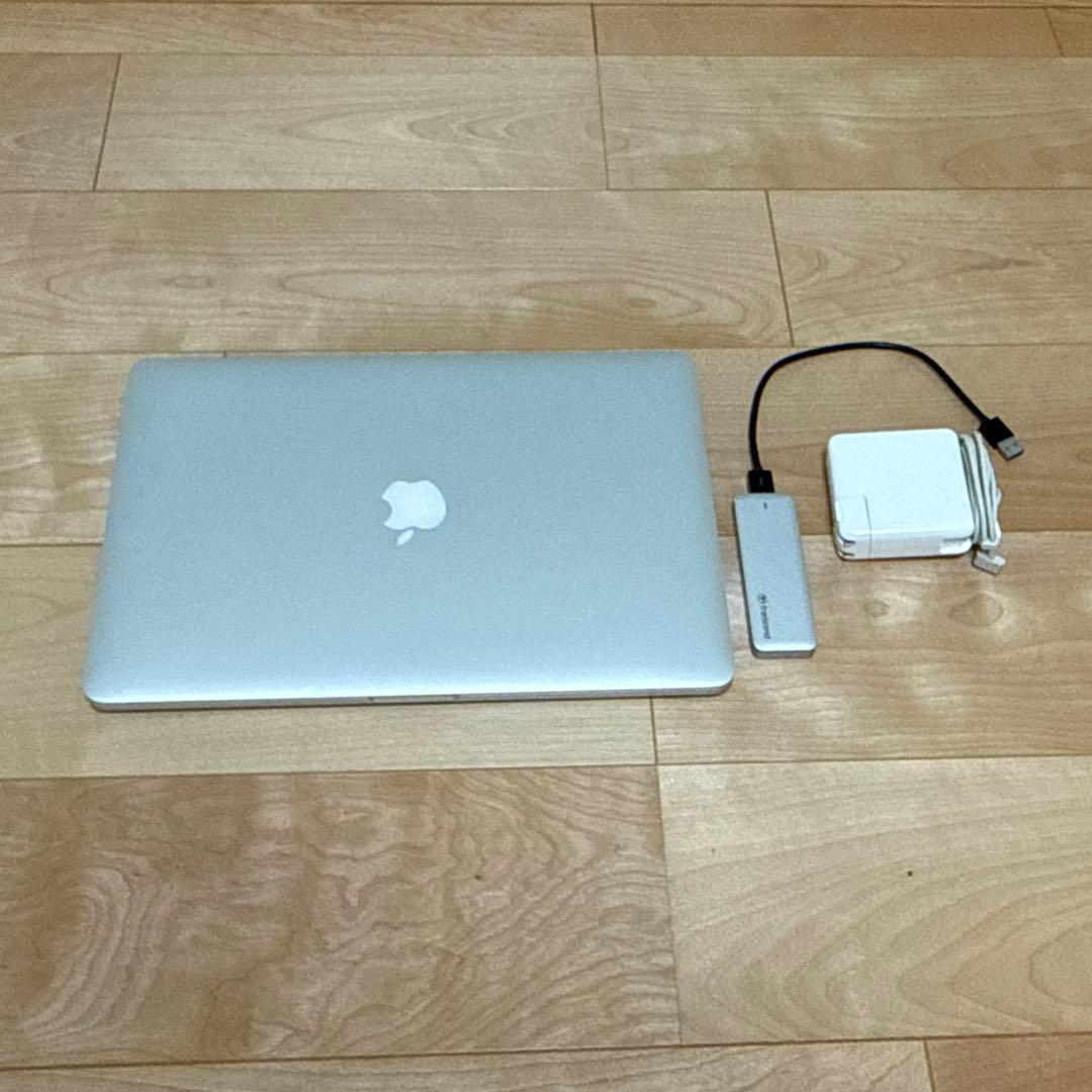 Apple MacBook Pro シルバー