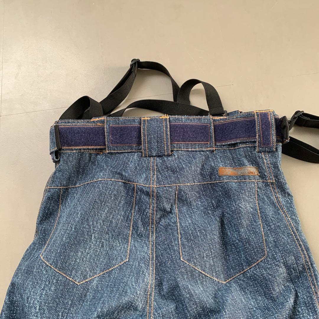 スノーボード用ウェアセット（子ども用） 上ACC 下FOURNINES