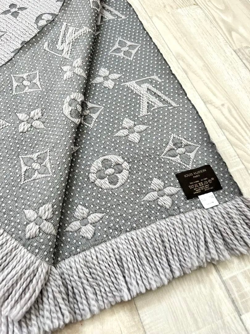 Louis Vuitton】ロゴマフラー グリペルル 定番 人気 グレー - メルカリ