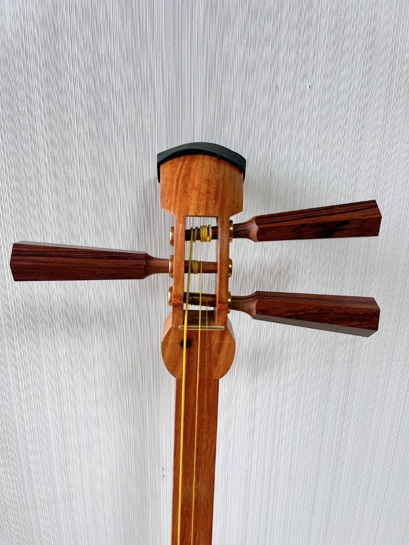 津軽三味線本体 人工皮 ケース付き
