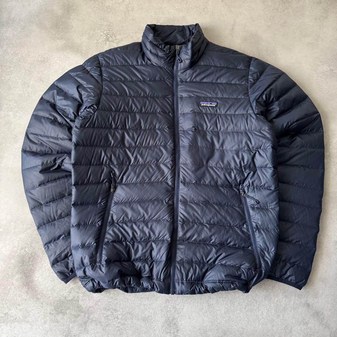 patagonia パタゴニア ライトダウンジャケット 古着 Mサイズ