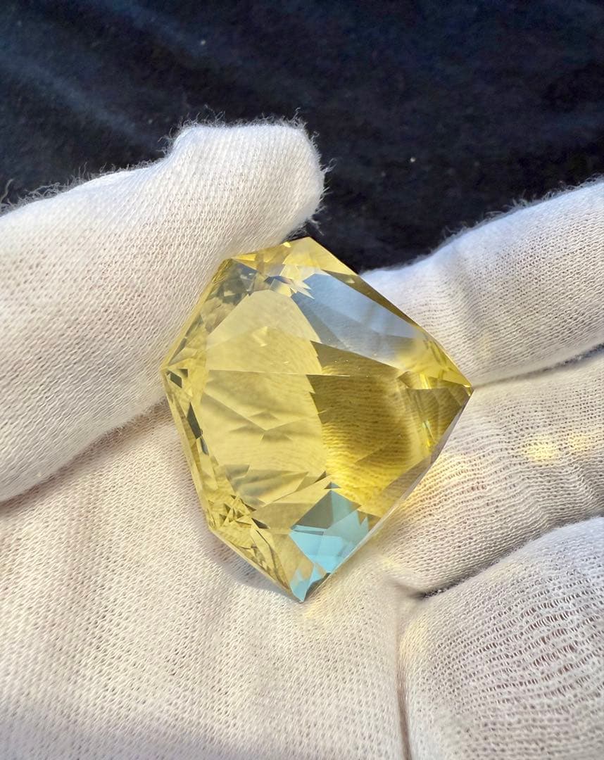【希少 入手困難】特大 ハイクオリティ シトリン ジュエリーカット 透明度抜群！