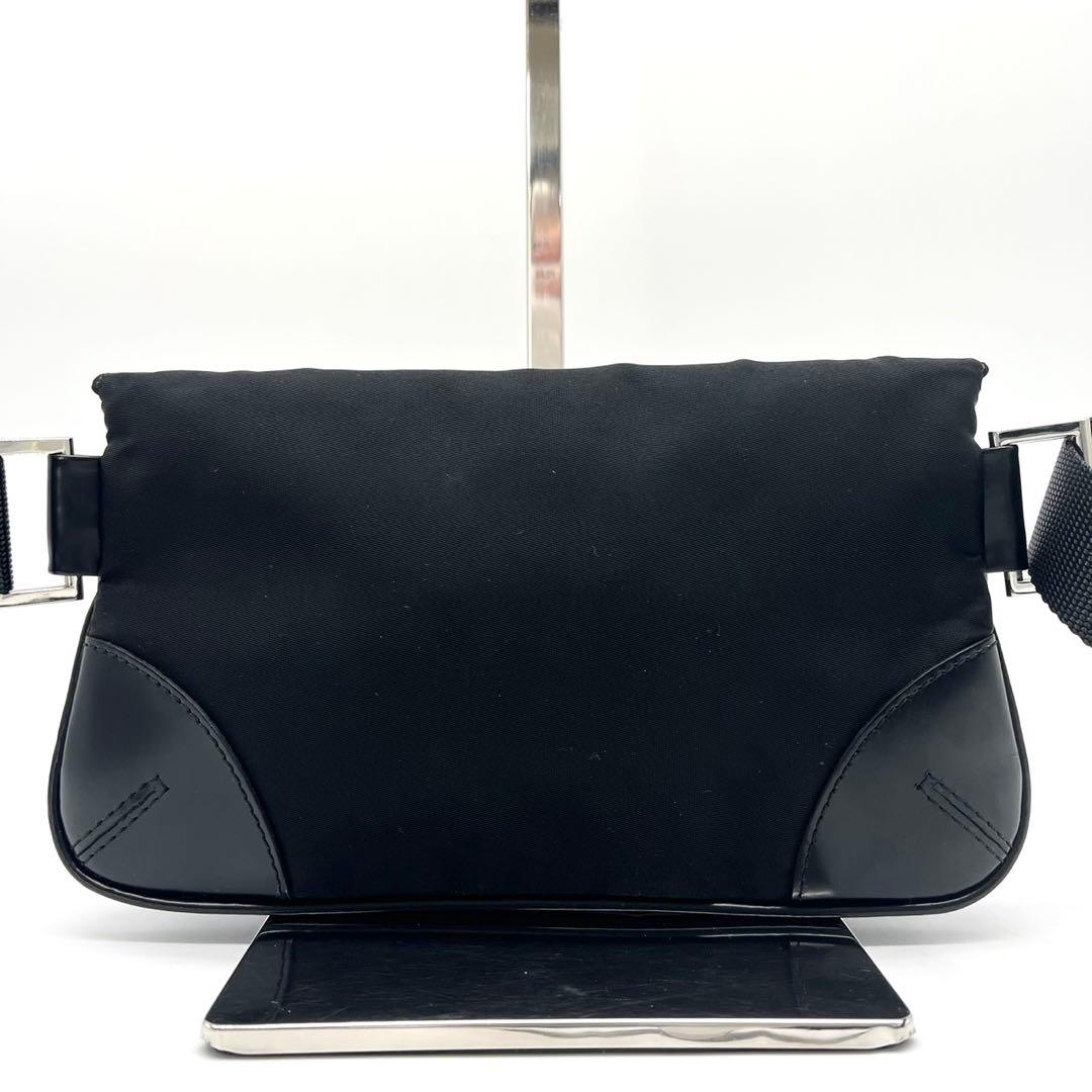 ✨極美品・ギャランティ付✨プラダ ウエストバッグ 三角ロゴ ナイロン レザー 黒