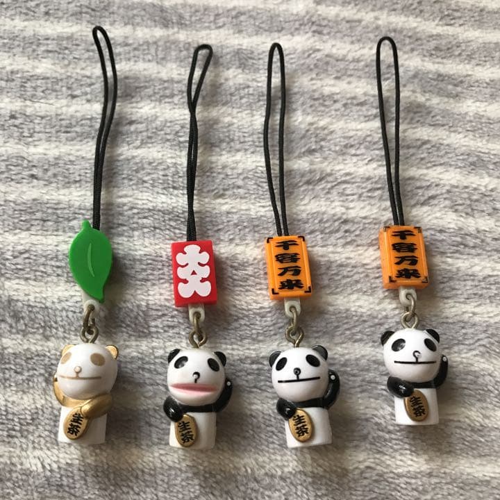 生茶パンダ ストラップ キーホルダー - メルカリ