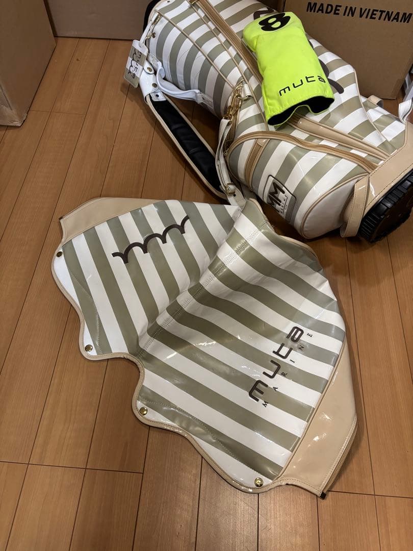 良品 ムータマリン ボーダー エナメル 3点式スタンド型キャディバッグ　男女兼用