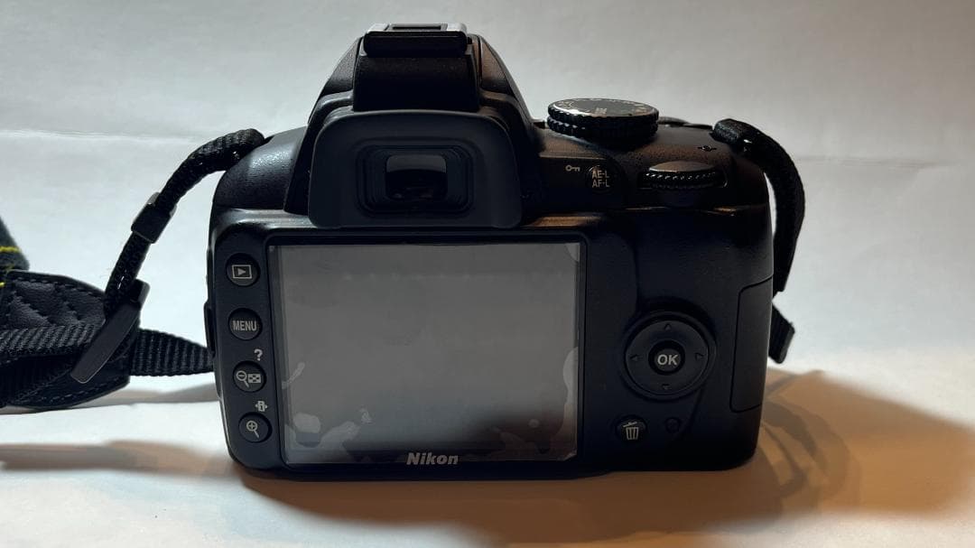 Nikon 一眼レフカメラ純正レンズ3本（標準/望遠/単焦点35mm F1.8）