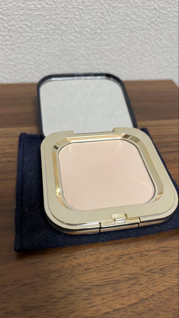 クレ・ド・ポー ボーテ プードルコンパクトエサンシエルn 下地とセット販売