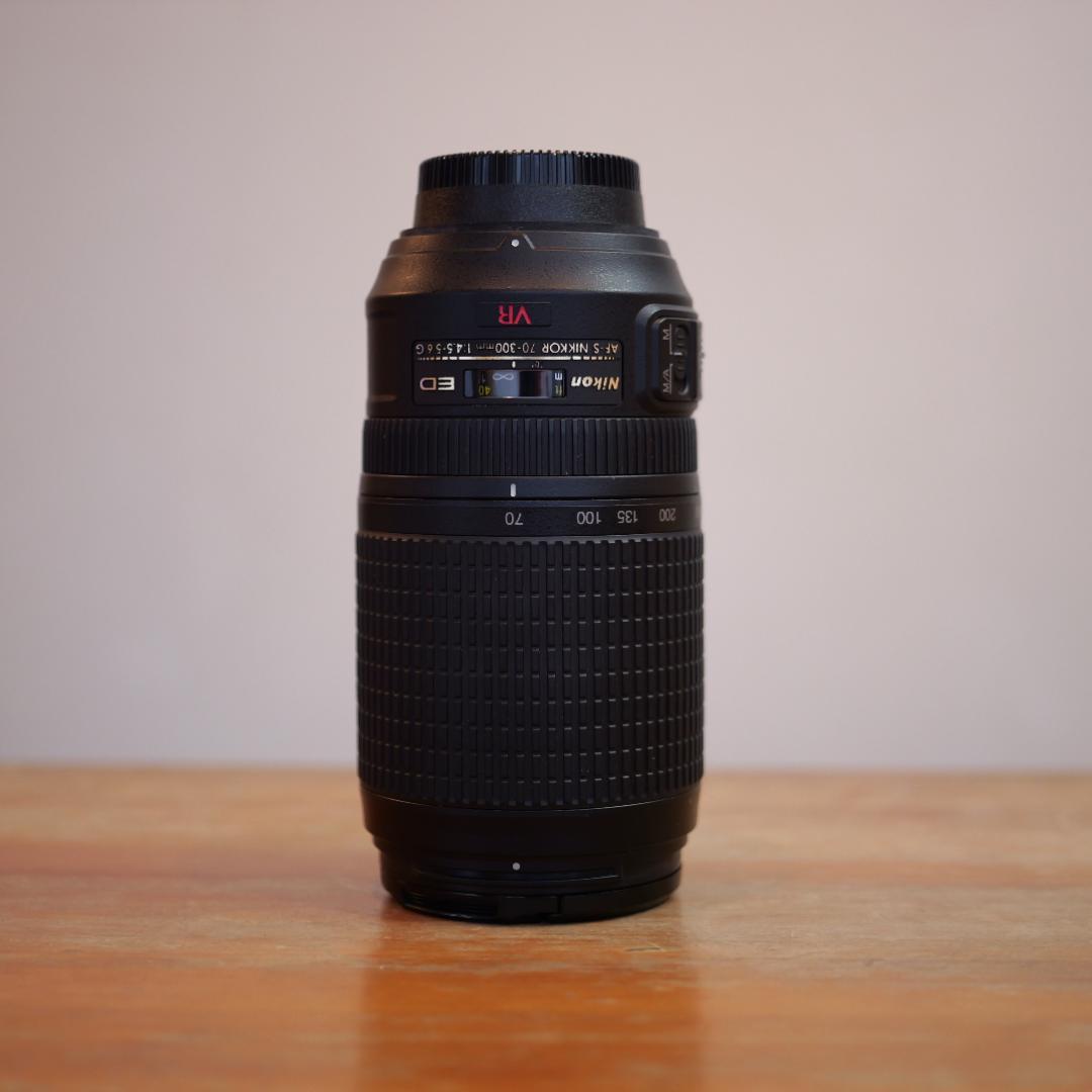 Nikon 70-300mm f/4.5-5.6 レンズ