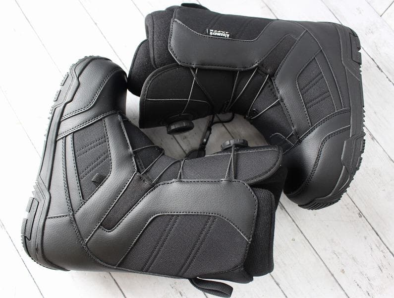 キスマーク KM ジャフィ スノーボードブーツ 23.0cm