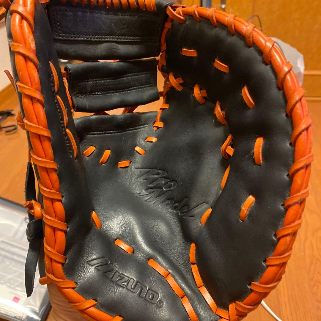 ミズノ清原モデルSTEER SOFT ファーストミット軟式グローブ 黒/オレンジ