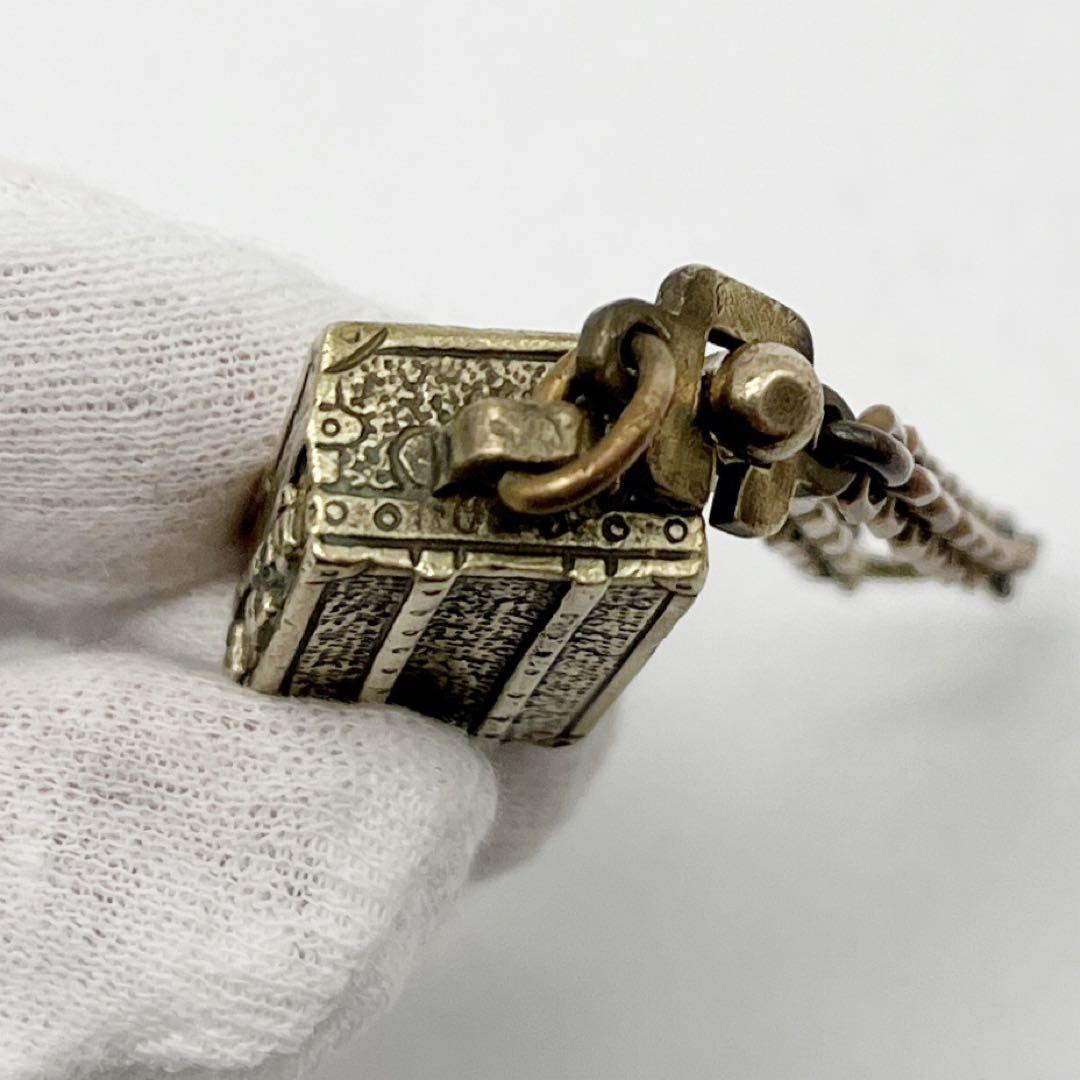 ルイヴィトン ヴィンテージ　トランク型　キーホルダー ゴールド　希少　限定品