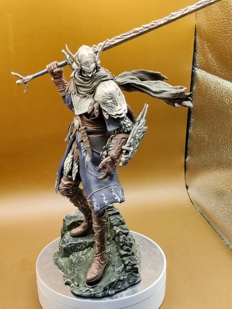 エルデンリングナイトレイン 追跡者 フィギュア - メルカリ