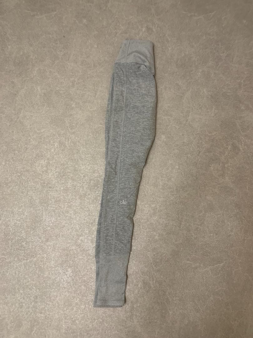 alo YOGA ハイウエストレギンス