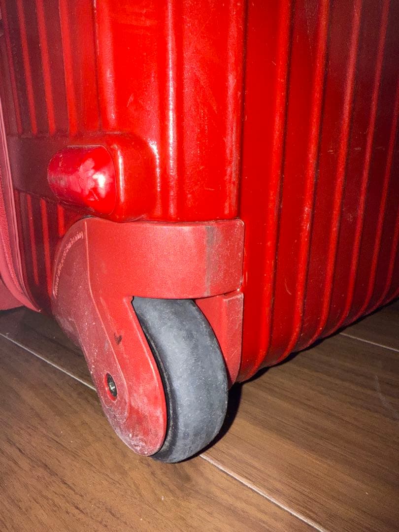 リモワ　スーツケース