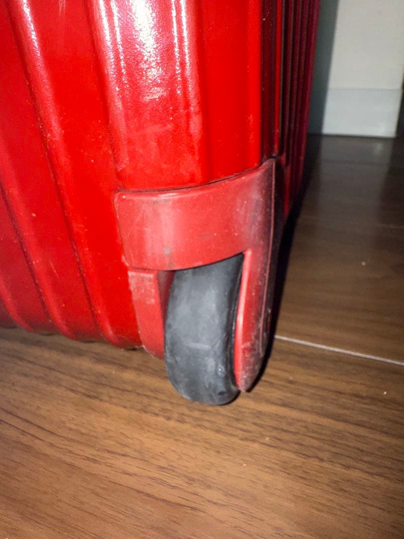 リモワ　スーツケース