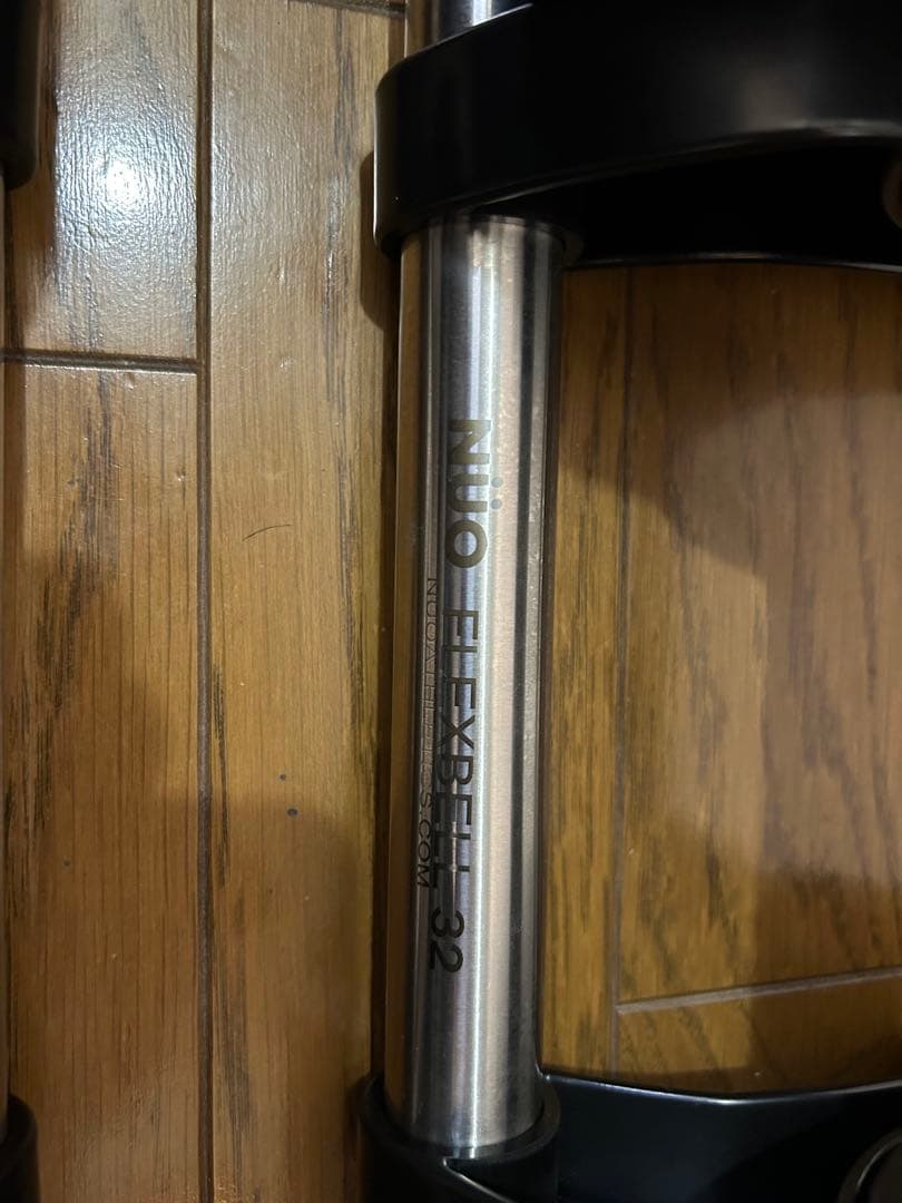 [セット品1/2]BODYTECH FLEXBELL 32 可変式ダンベルセット