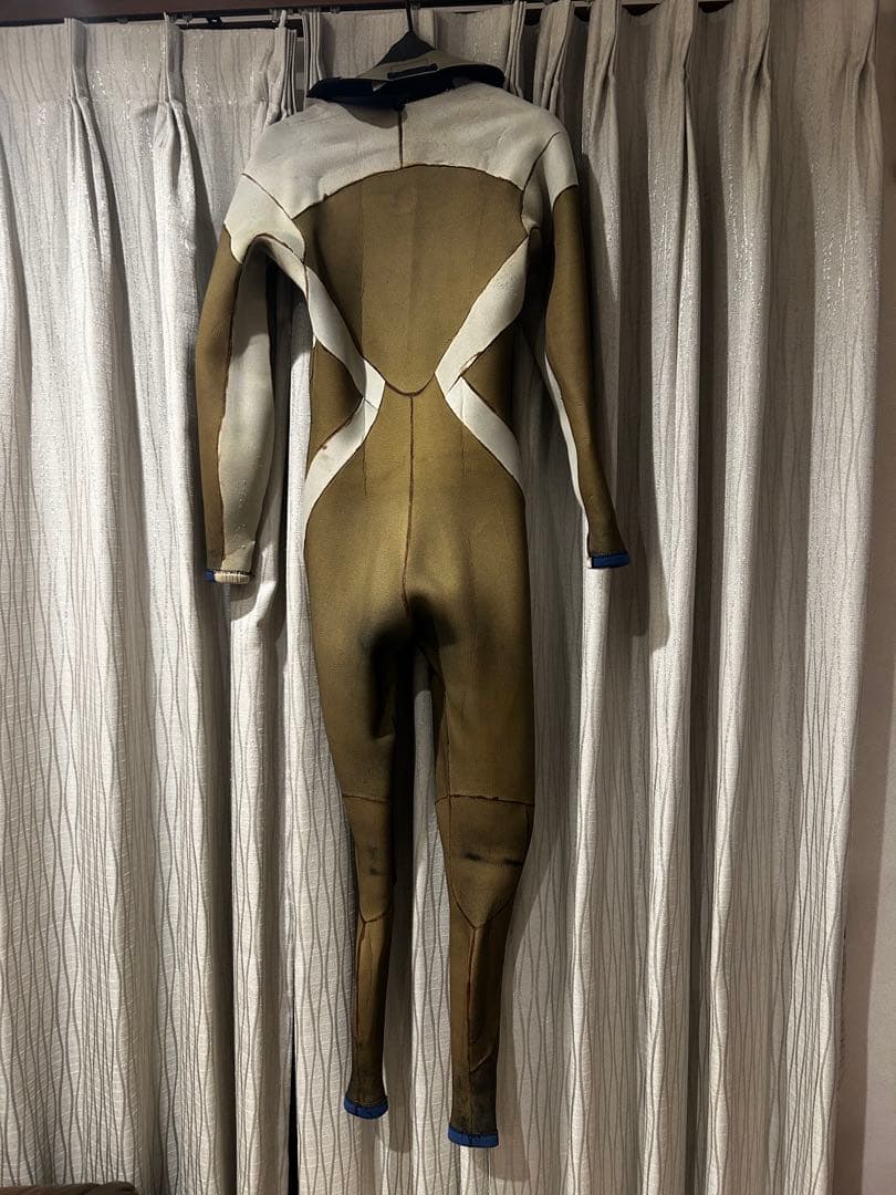 crystaldreamショートボードとウエットスーツ