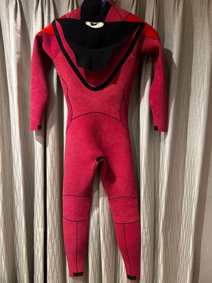 crystaldreamショートボードとウエットスーツ