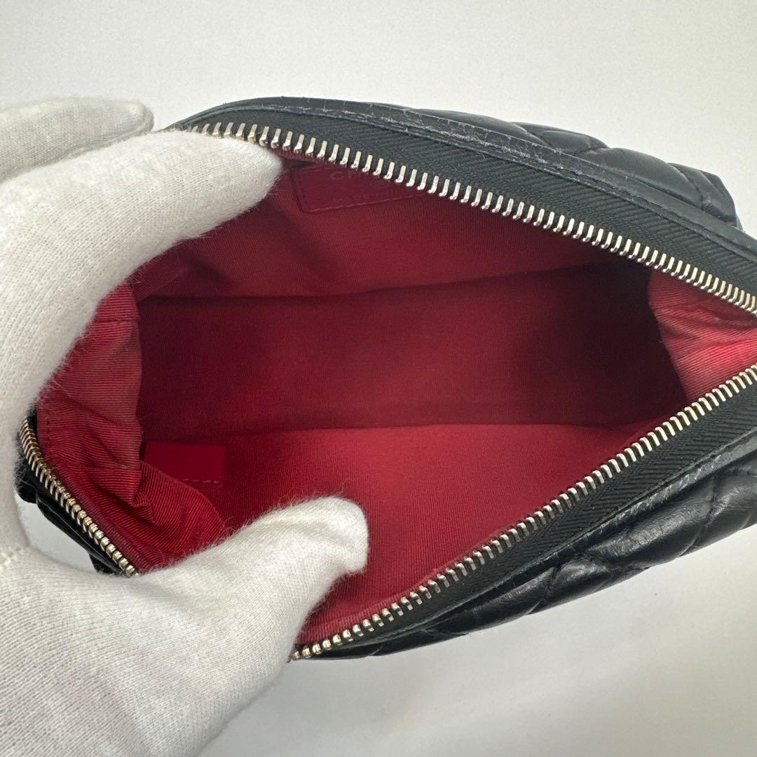 CHANEL マトラッセ　レザーポーチ　ブラック