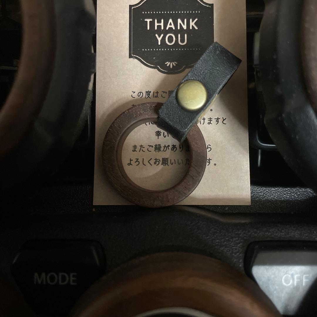 エリナ様用ウォルナット製エアコン、サイドルーバー、スタートボタン、給油口リング