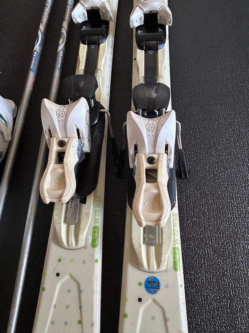 Salomon サラモン　スキー３点セット　板、靴、ストック