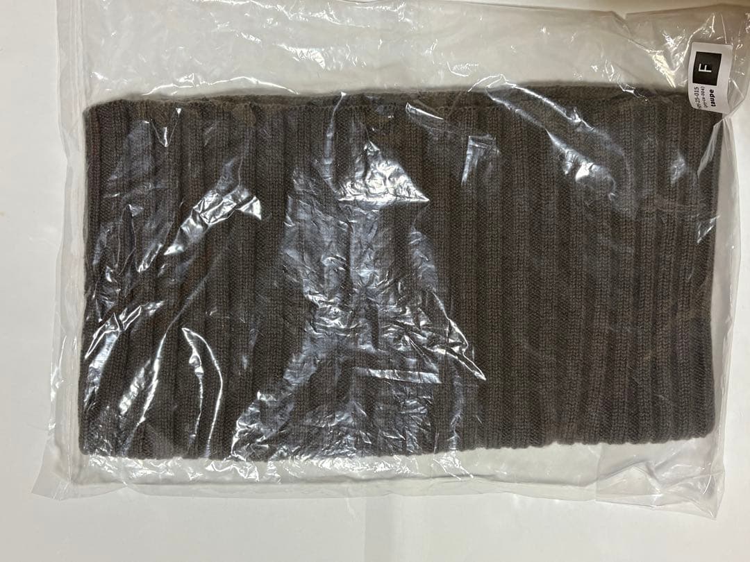 PRY カシミアニットスヌード トープ 新品未開封 シュウト