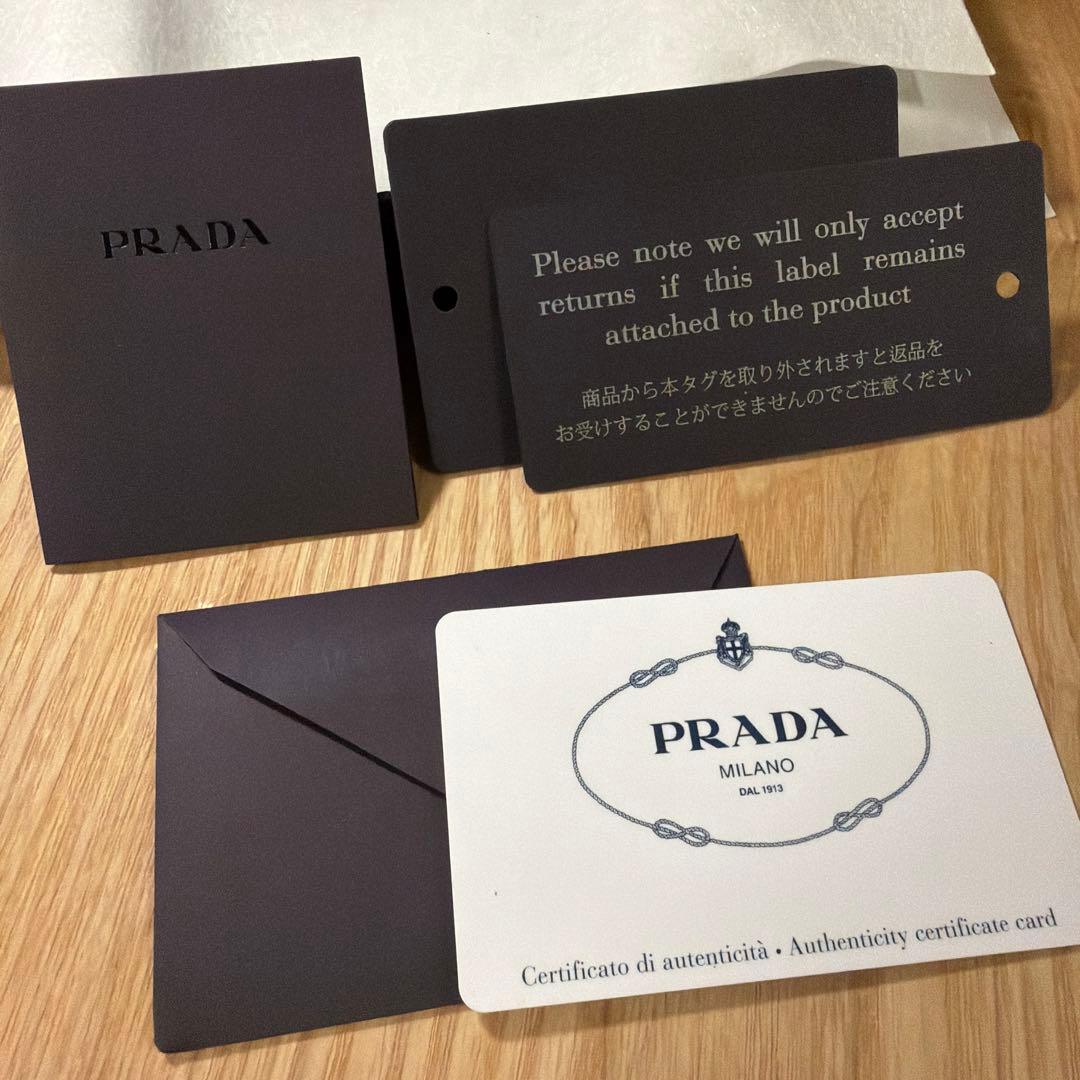 【箱付き】　プラダ スマホケース iPhone12 トライアングルロゴ