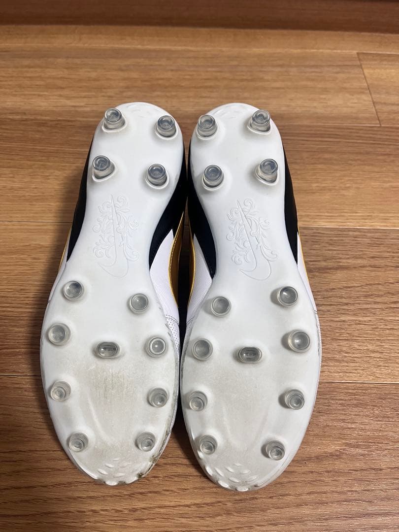 NIKE プレミア3FG 27.5cm