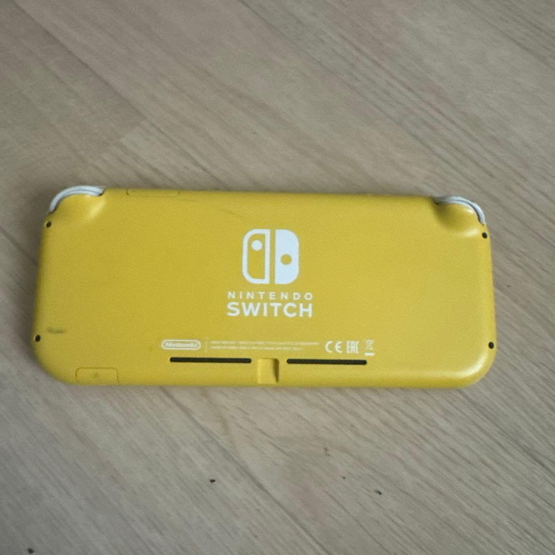 Nintendo Switch light(スプラトゥーン3その他ソフト付き)