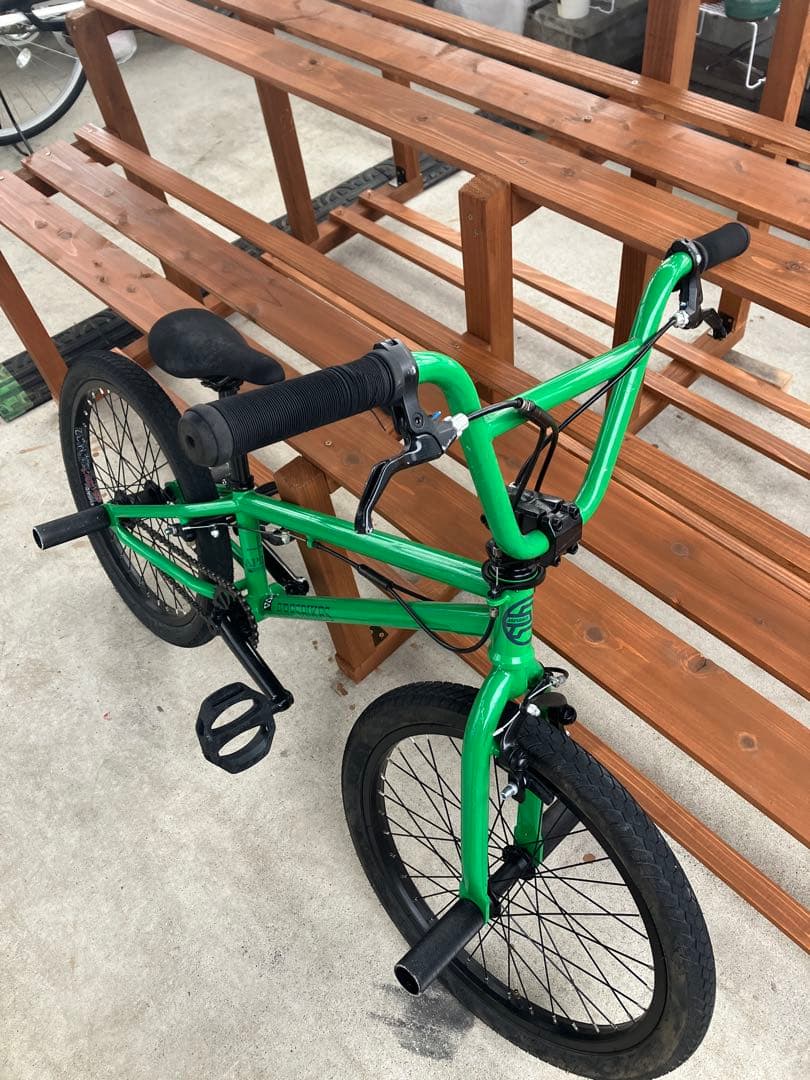 (送料無料)ARES BIKES APLUSグリーン